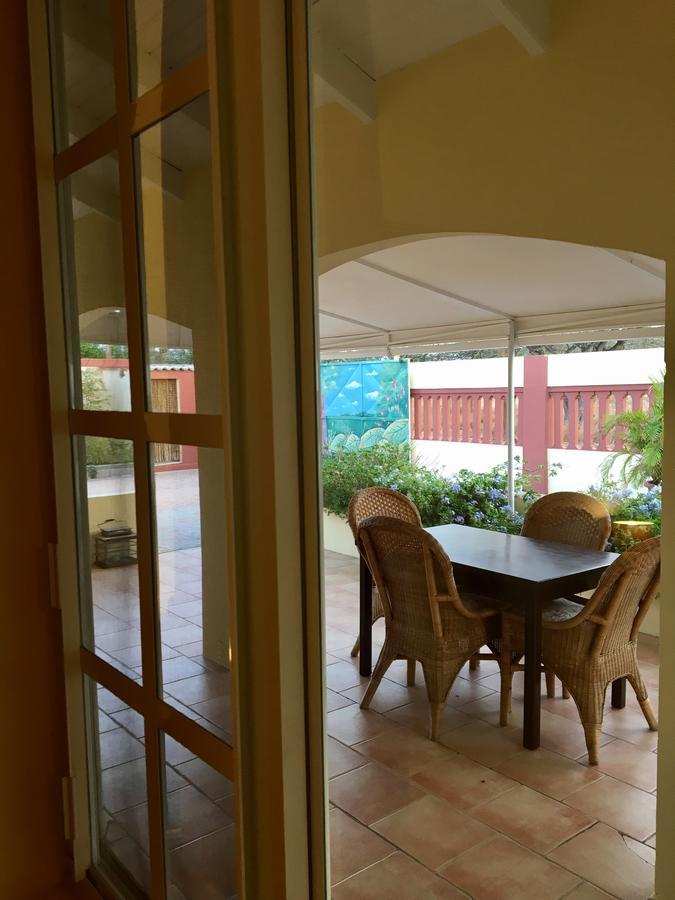 Bubali Gardens Lejlighed Palm Beach Eksteriør billede